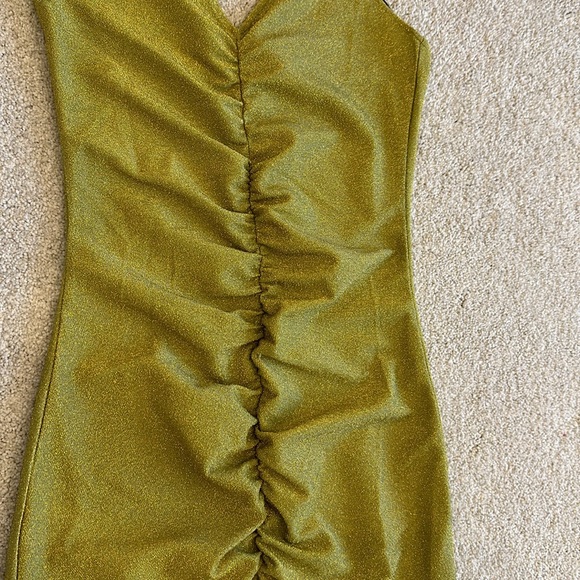 GREEN HALTER DRESS - Picture 3 of 10